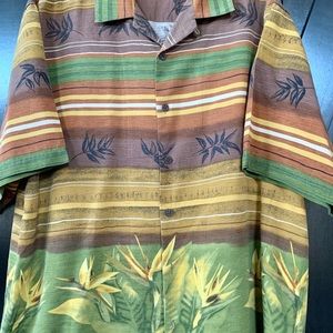 Tommy Bahama Camp Shirt XL